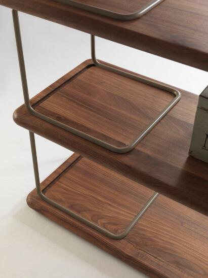 金屬書架的極簡美學(xué) 打造既實(shí)用又好看的家居亮點(diǎn)