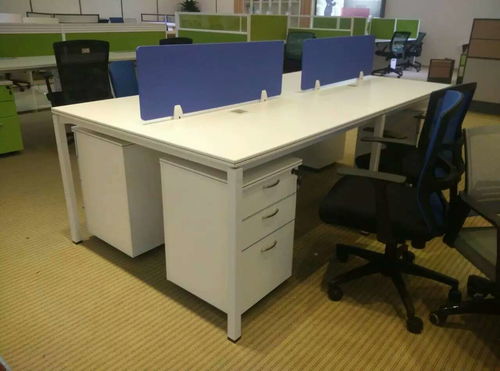 跨越材質(zhì)界限 探索塑料隔板、金屬制品訂制與木質(zhì)家具制造的綜合應(yīng)用